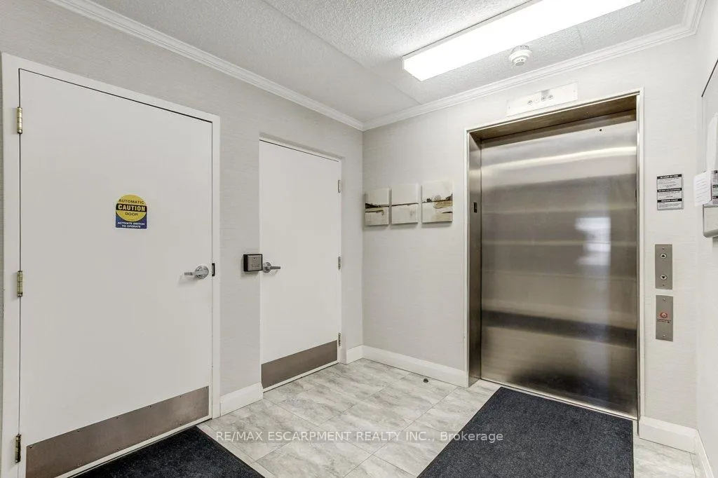 Photo 6 of Unit 203, 500 Silverbirch Boulevard, Hamilton, Villages of Glancaster — HOMEH