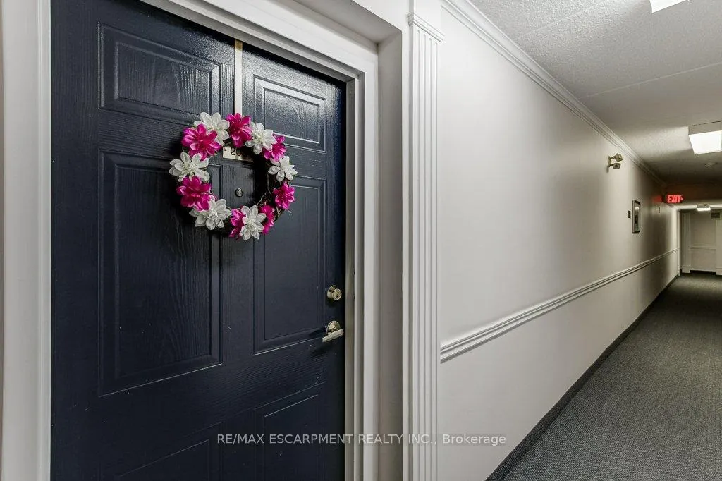Photo 7 of Unit 203, 500 Silverbirch Boulevard, Hamilton, Villages of Glancaster — HOMEH