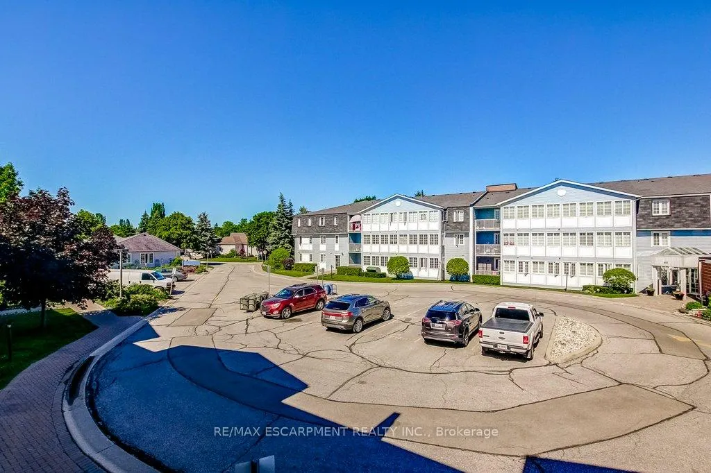 Photo 35 of Unit 203, 500 Silverbirch Boulevard, Hamilton, Villages of Glancaster — HOMEH