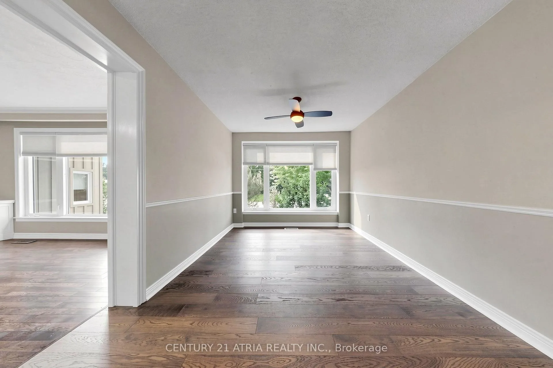 Photo 11 of 49 Netherford Road, Vaughan, Maple — HOMEH