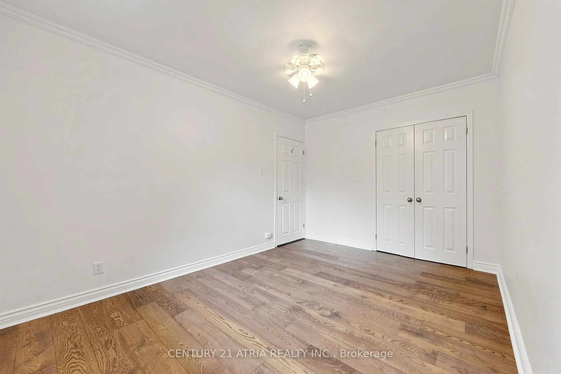 Photo 18 of 49 Netherford Road, Vaughan, Maple — HOMEH