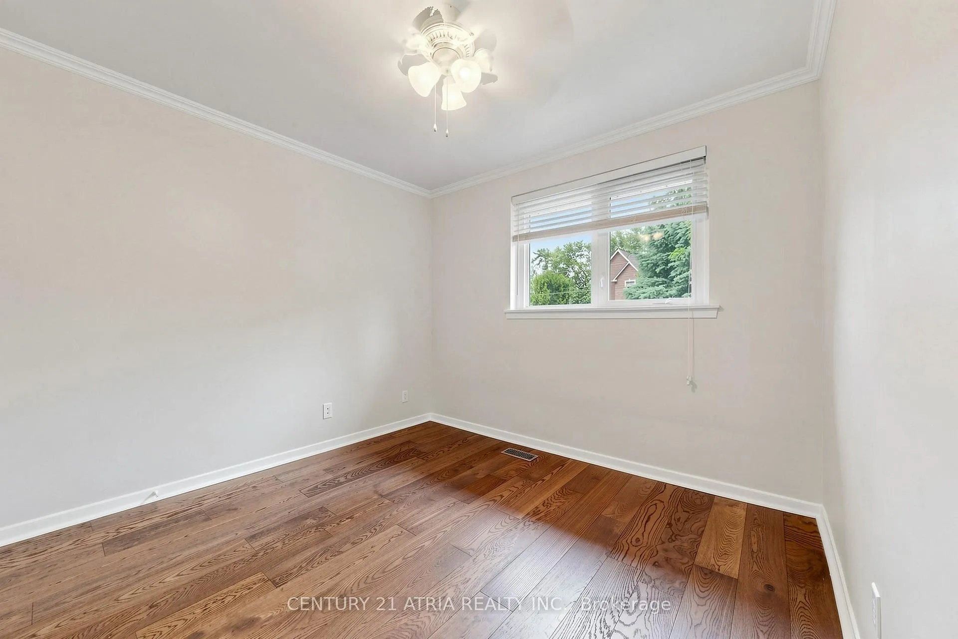Photo 22 of 49 Netherford Road, Vaughan, Maple — HOMEH