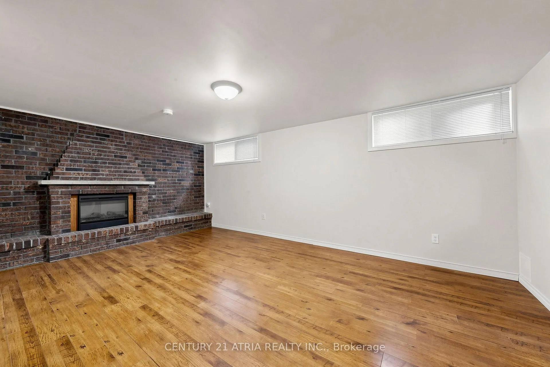 Photo 26 of 49 Netherford Road, Vaughan, Maple — HOMEH