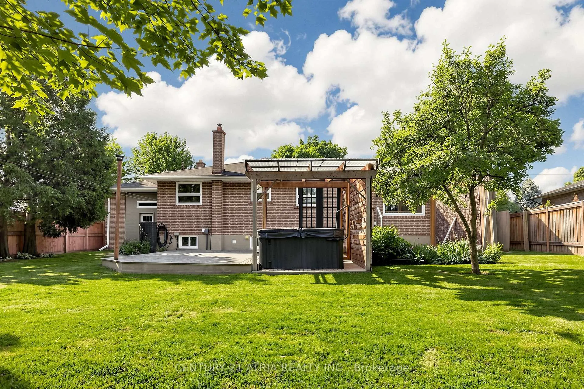 Photo 32 of 49 Netherford Road, Vaughan, Maple — HOMEH