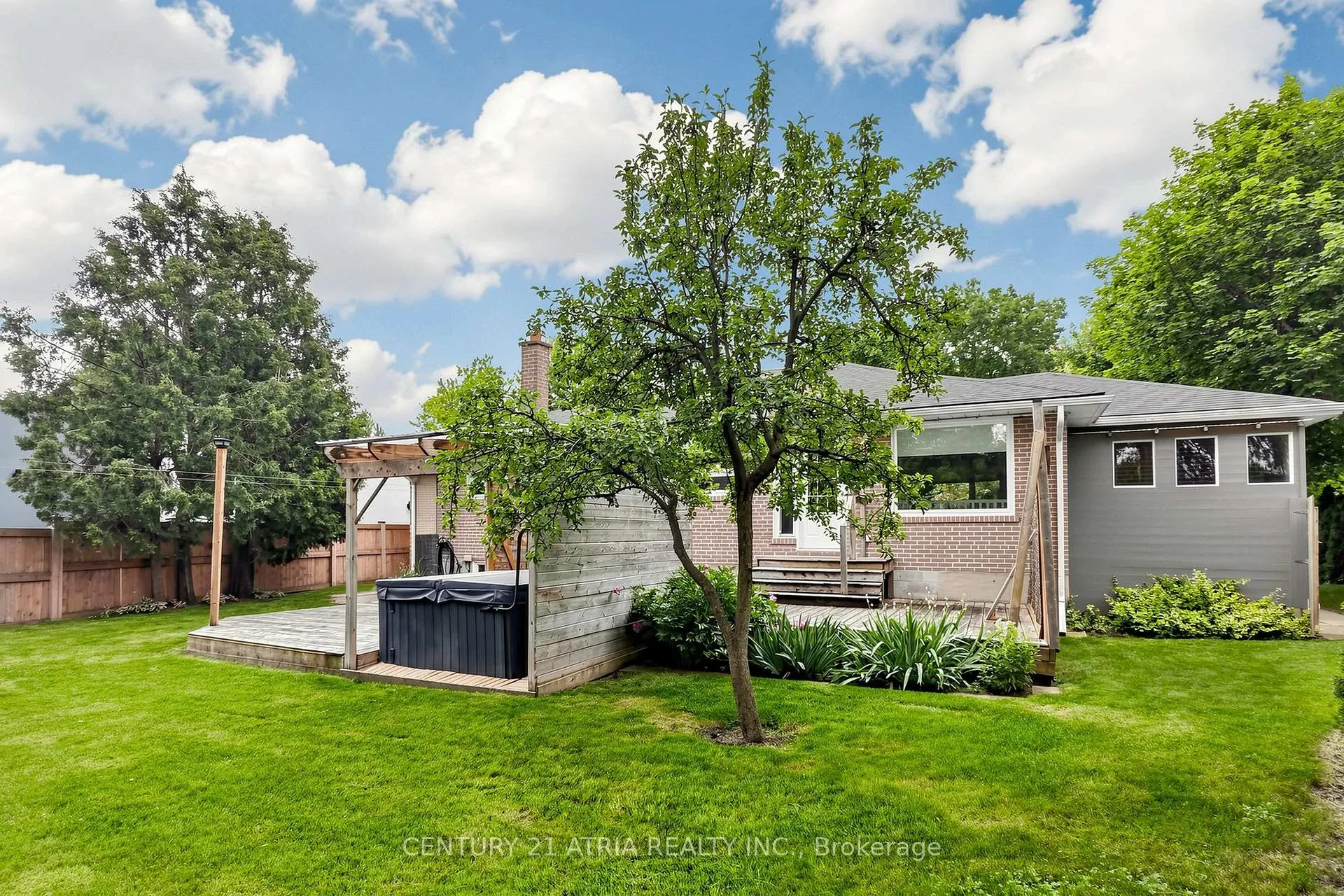 Photo 33 of 49 Netherford Road, Vaughan, Maple — HOMEH