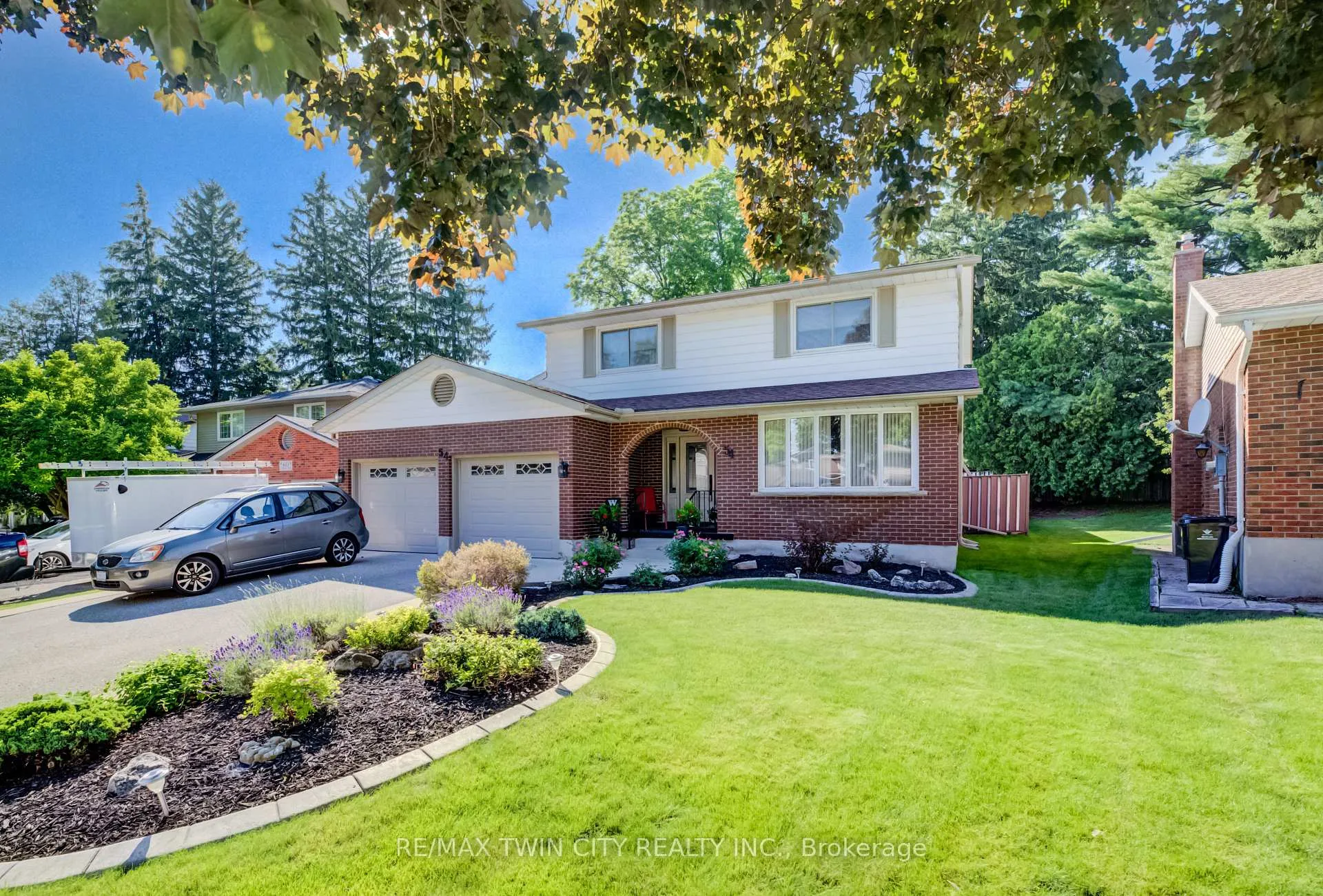 Photo 2 of 54 Stonegate Drive, Kitchener, Hidden Valley — HOMEH