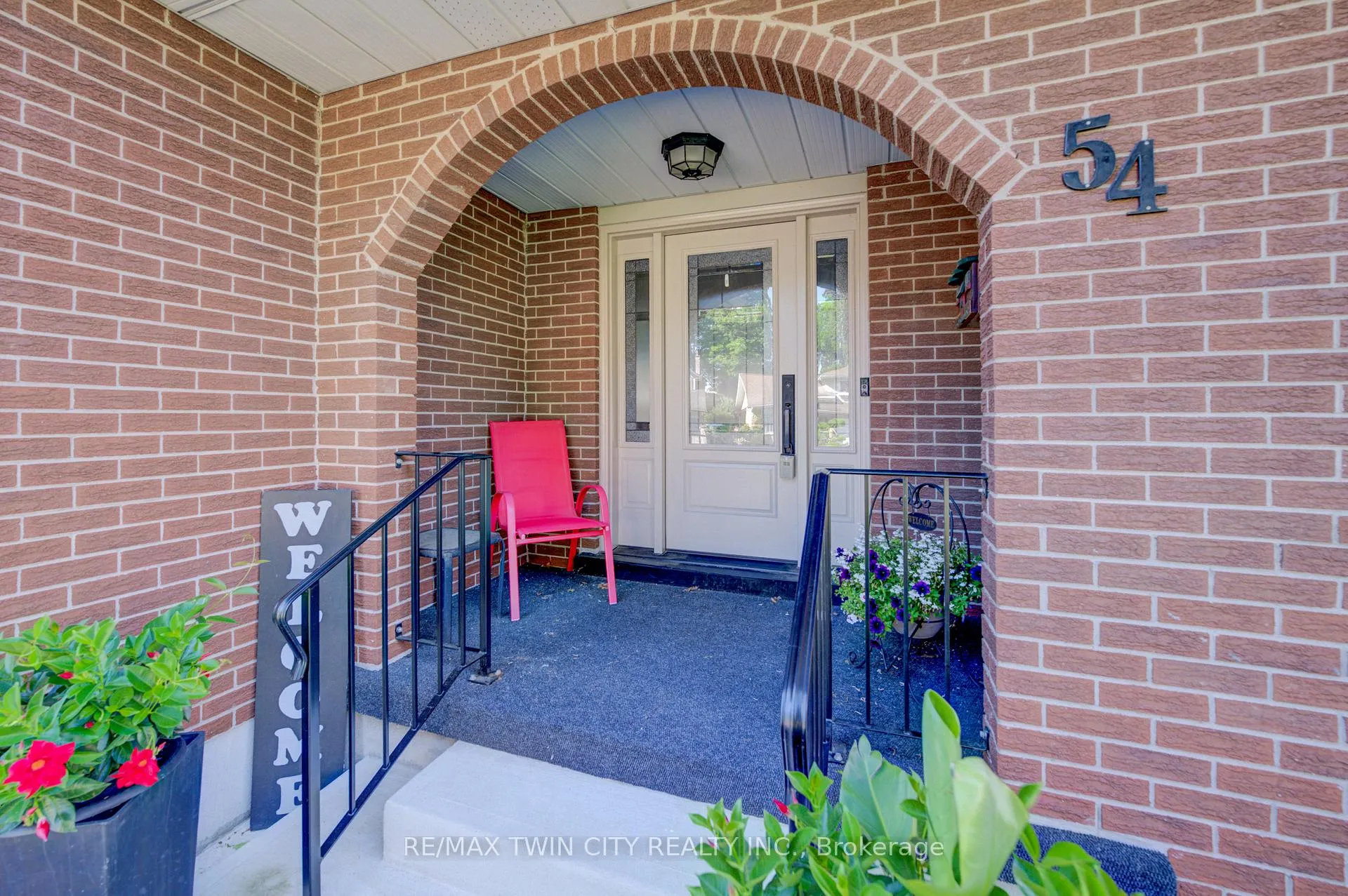 Photo 3 of 54 Stonegate Drive, Kitchener, Hidden Valley — HOMEH