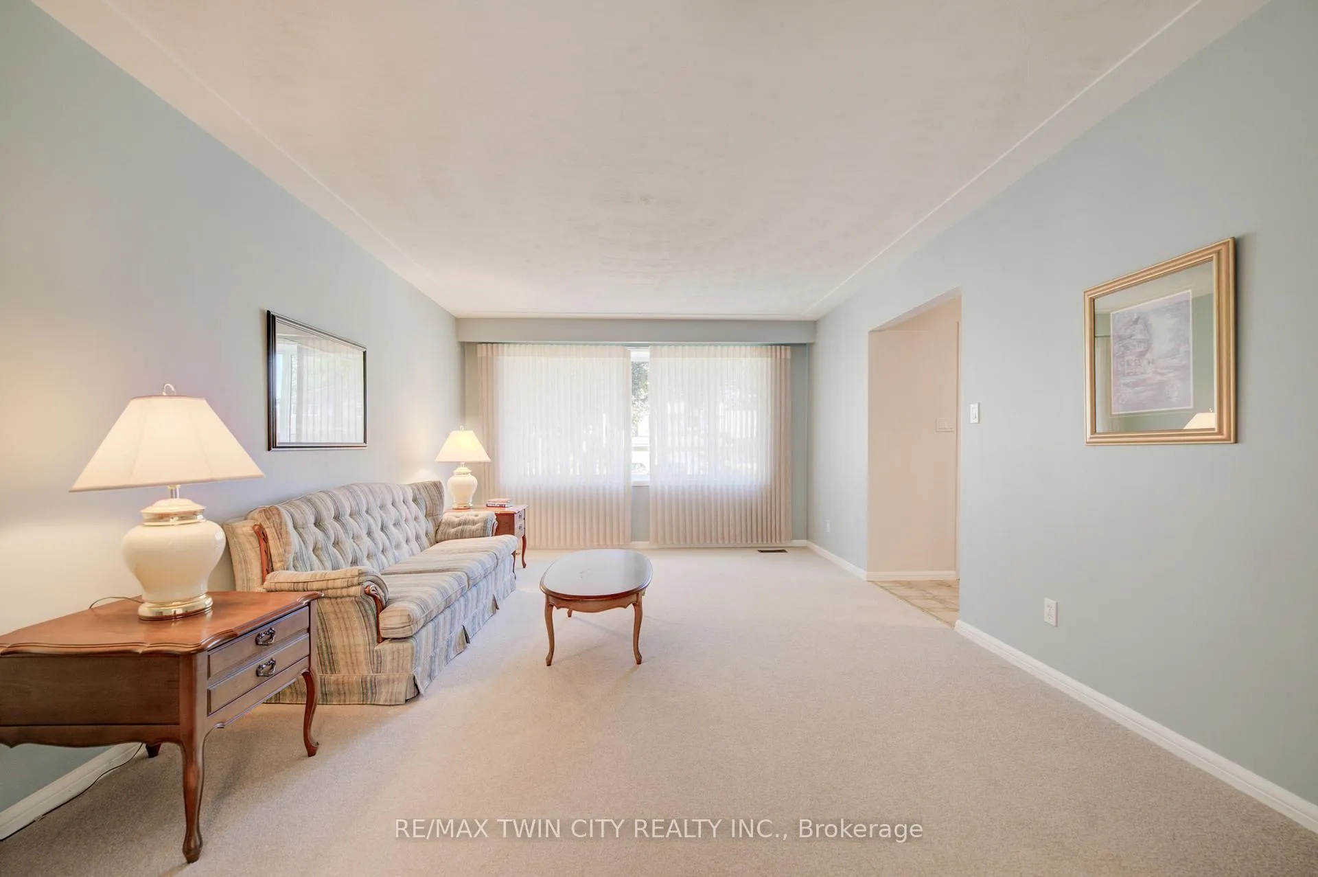 Photo 8 of 54 Stonegate Drive, Kitchener, Hidden Valley — HOMEH