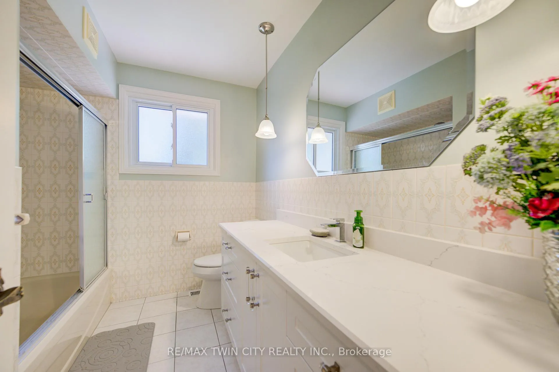 Photo 29 of 54 Stonegate Drive, Kitchener, Hidden Valley — HOMEH