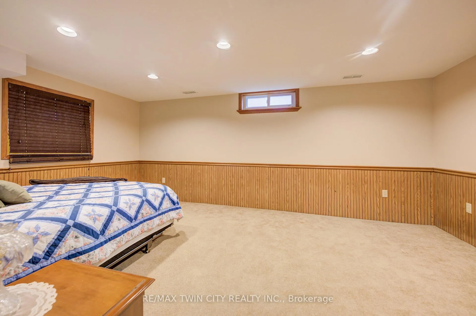 Photo 35 of 54 Stonegate Drive, Kitchener, Hidden Valley — HOMEH