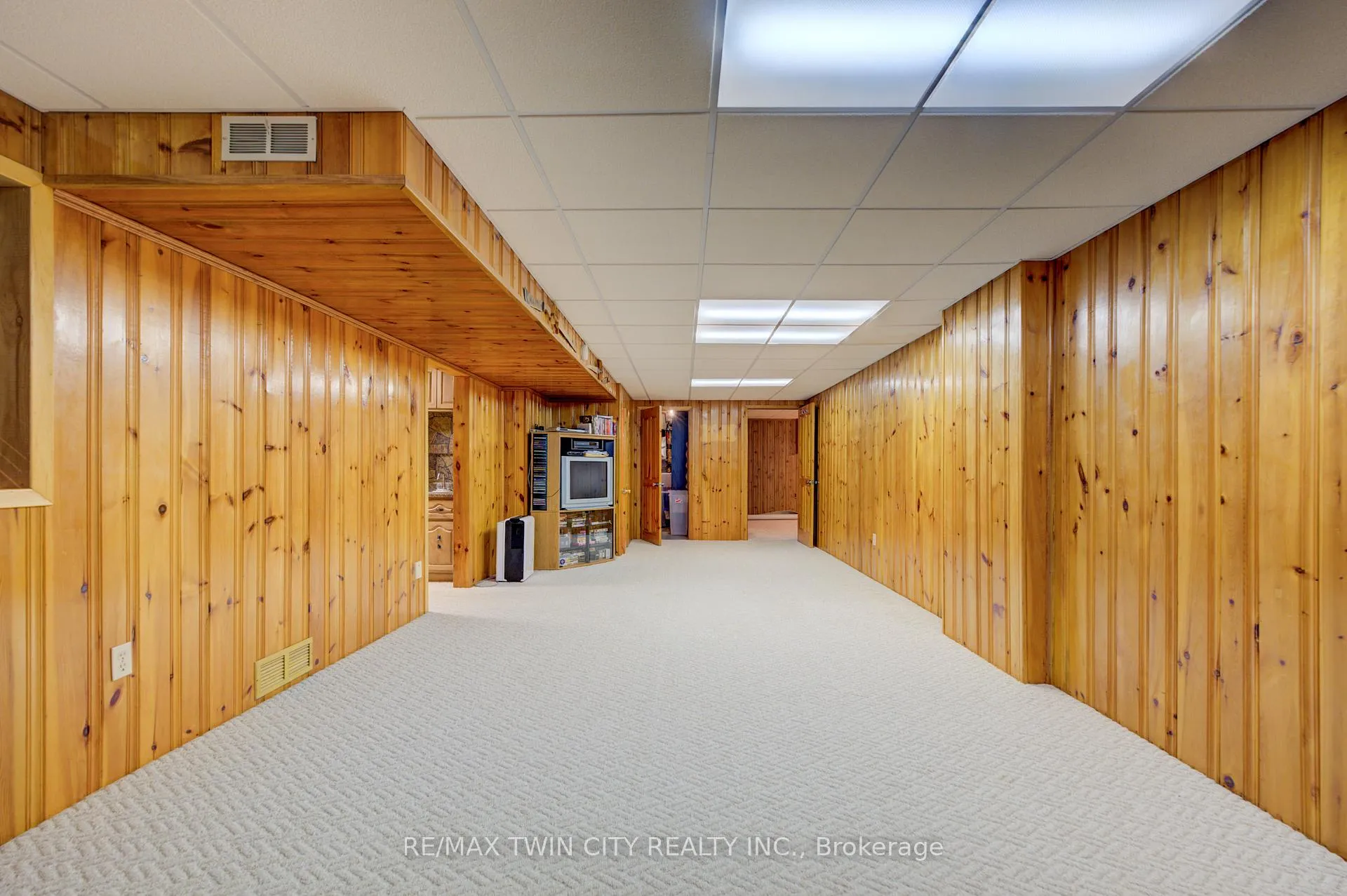 Photo 37 of 54 Stonegate Drive, Kitchener, Hidden Valley — HOMEH