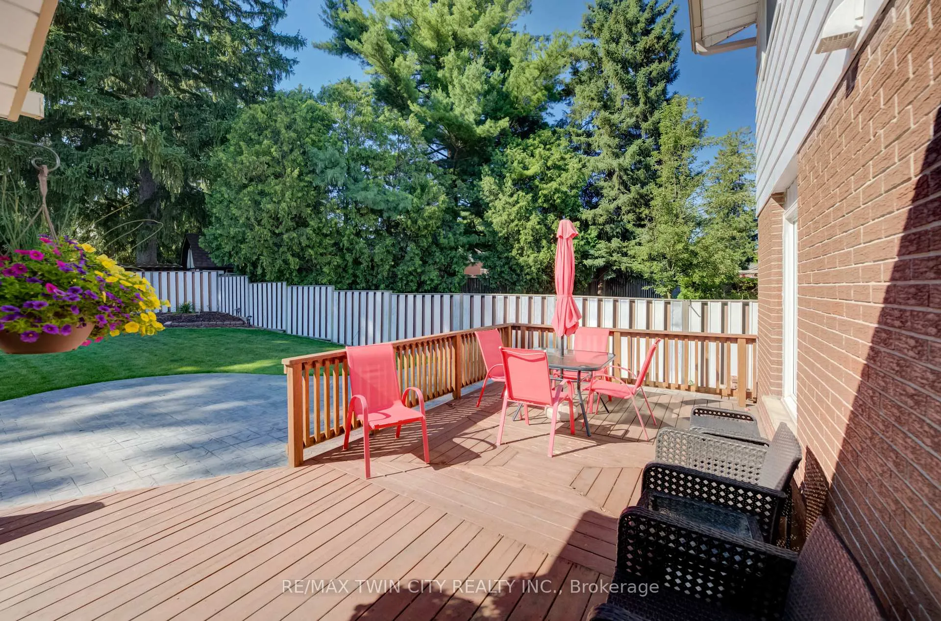 Photo 42 of 54 Stonegate Drive, Kitchener, Hidden Valley — HOMEH