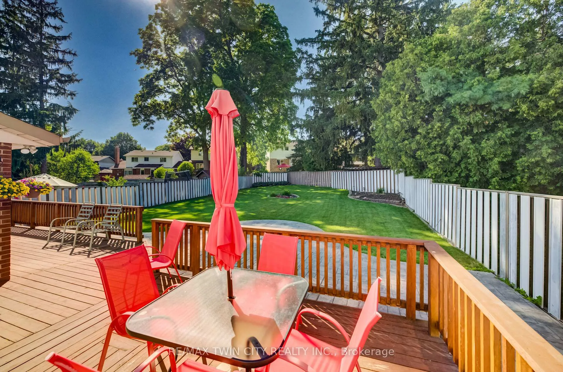 Photo 43 of 54 Stonegate Drive, Kitchener, Hidden Valley — HOMEH
