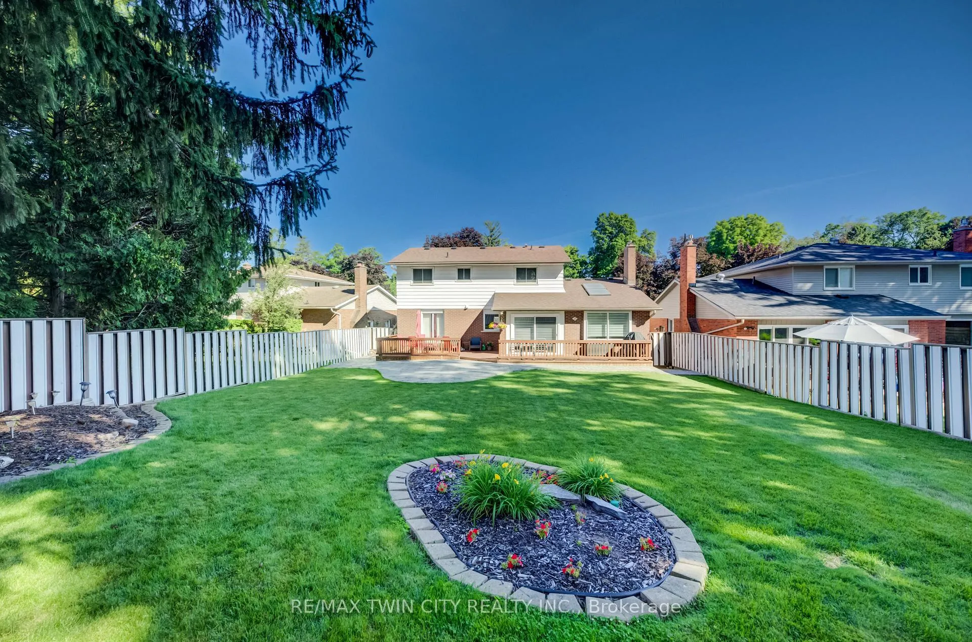 Photo 46 of 54 Stonegate Drive, Kitchener, Hidden Valley — HOMEH