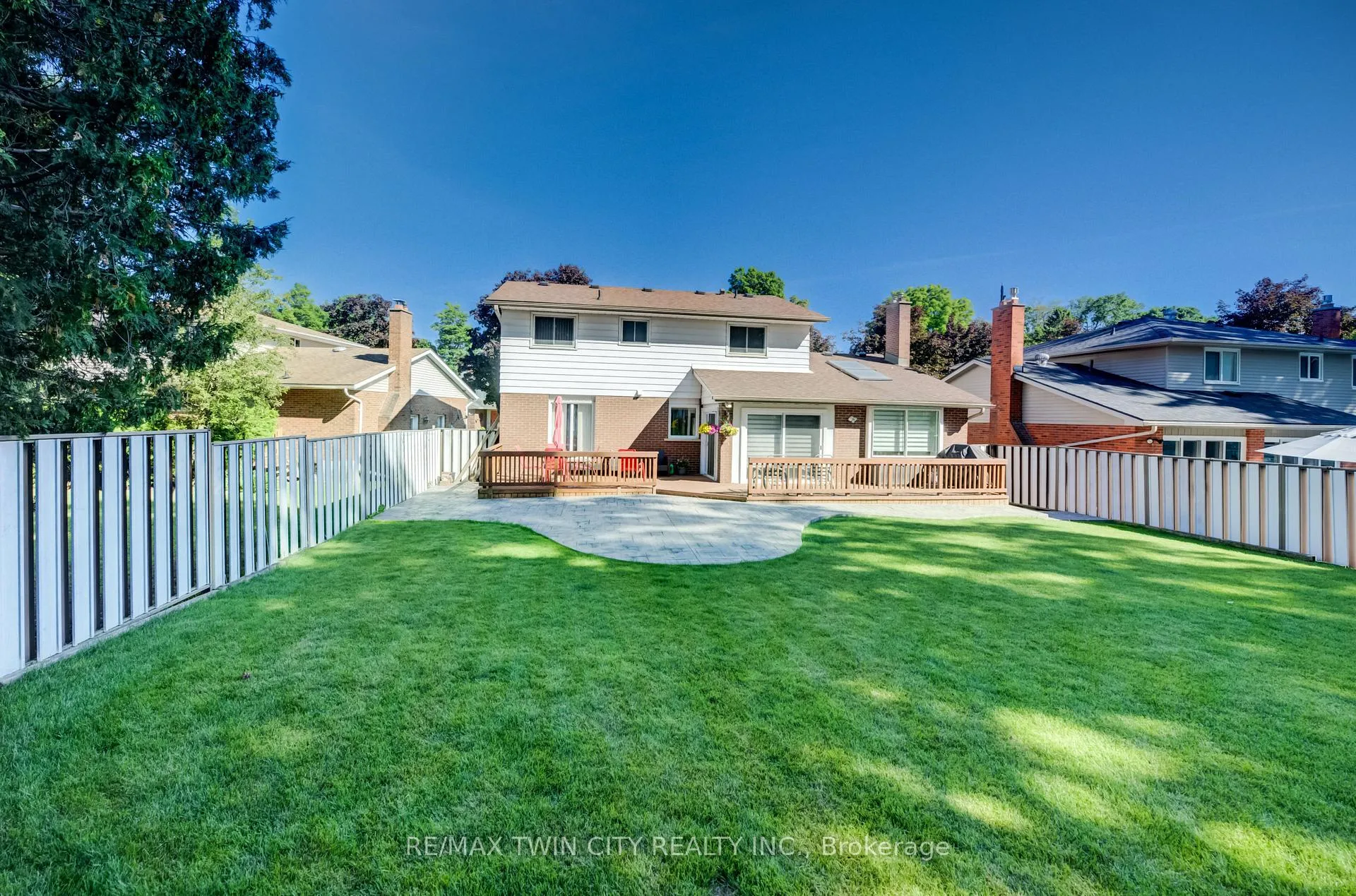 Photo 47 of 54 Stonegate Drive, Kitchener, Hidden Valley — HOMEH