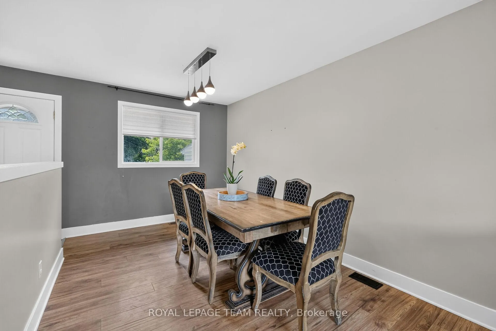 Photo 10 of 2 Whisperwood Street, Ottawa, Munster — HOMEH