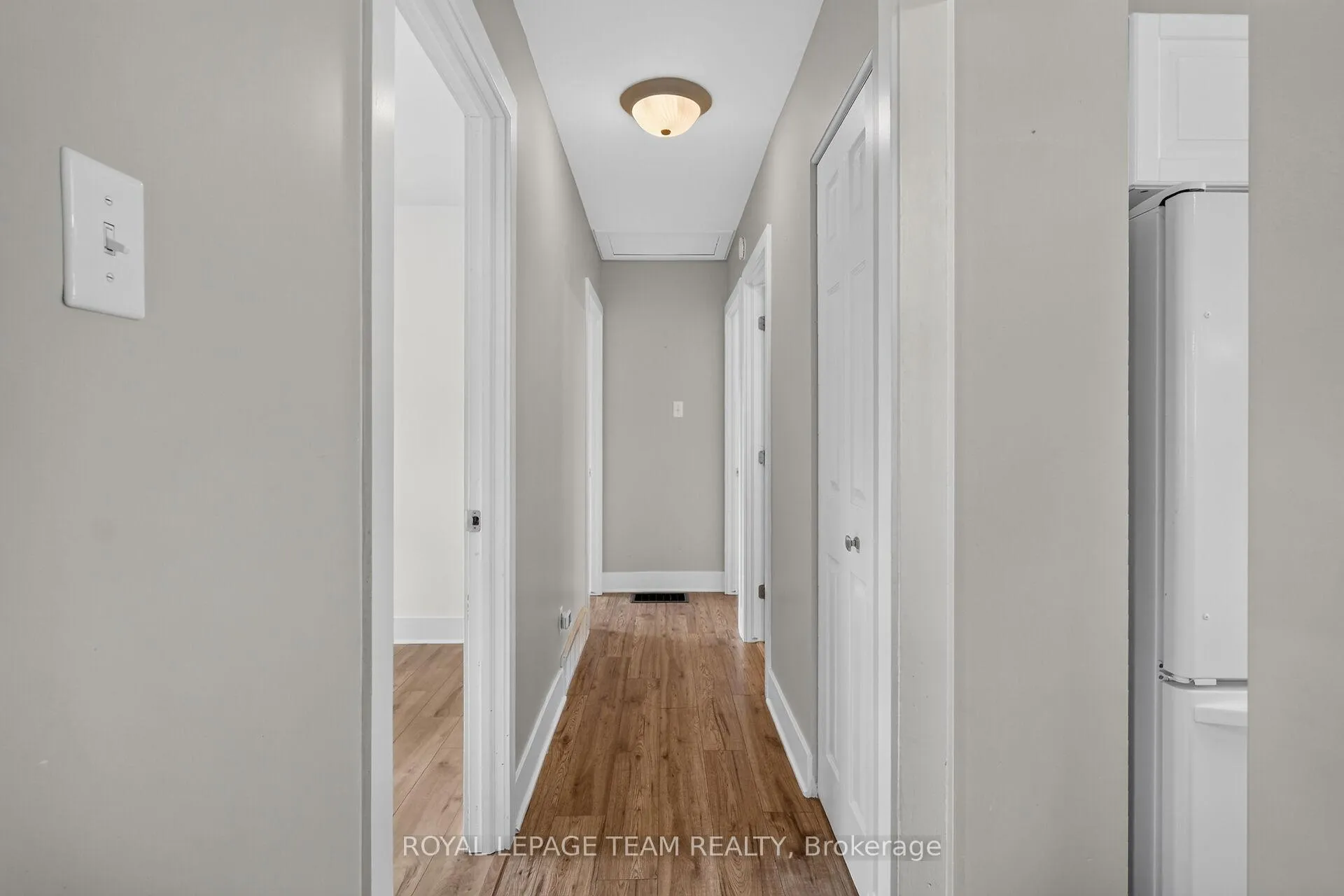 Photo 18 of 2 Whisperwood Street, Ottawa, Munster — HOMEH
