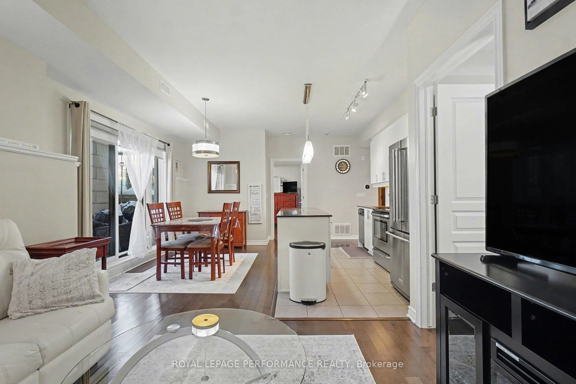Photo 7 of Unit 101, 655 Beauparc Private, Ottawa, Cyrville — HOMEH