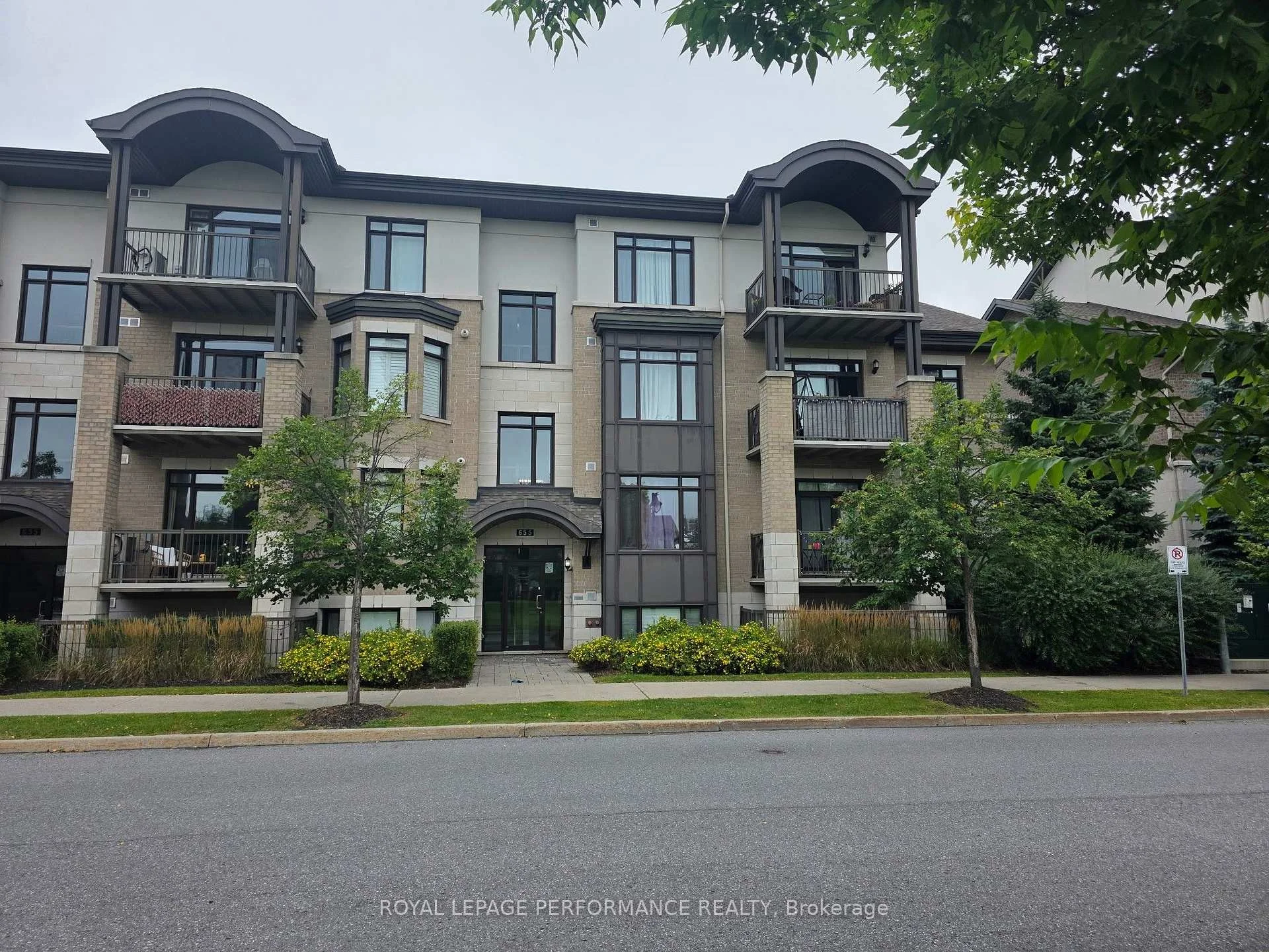 Photo of Unit 101, 655 Beauparc Private