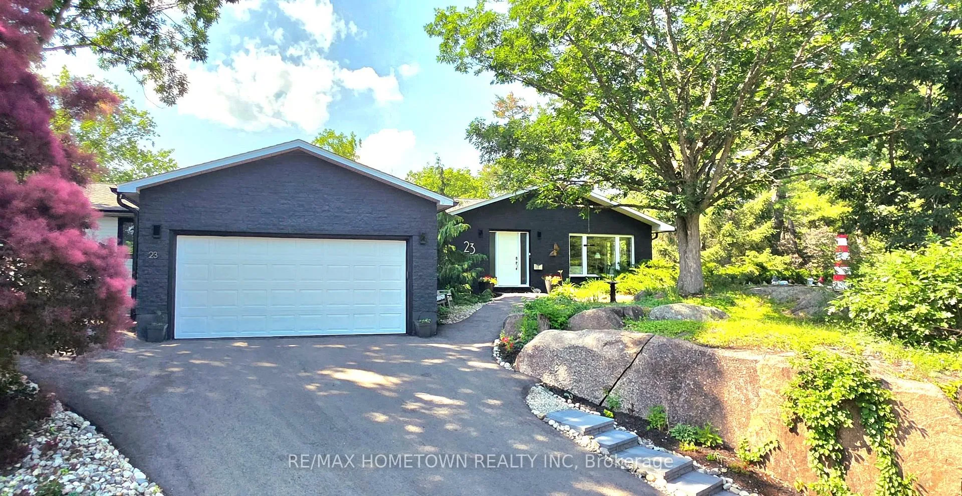 Photo 1 of 23 Pineview Road, Brockville, Brockville — HOMEH