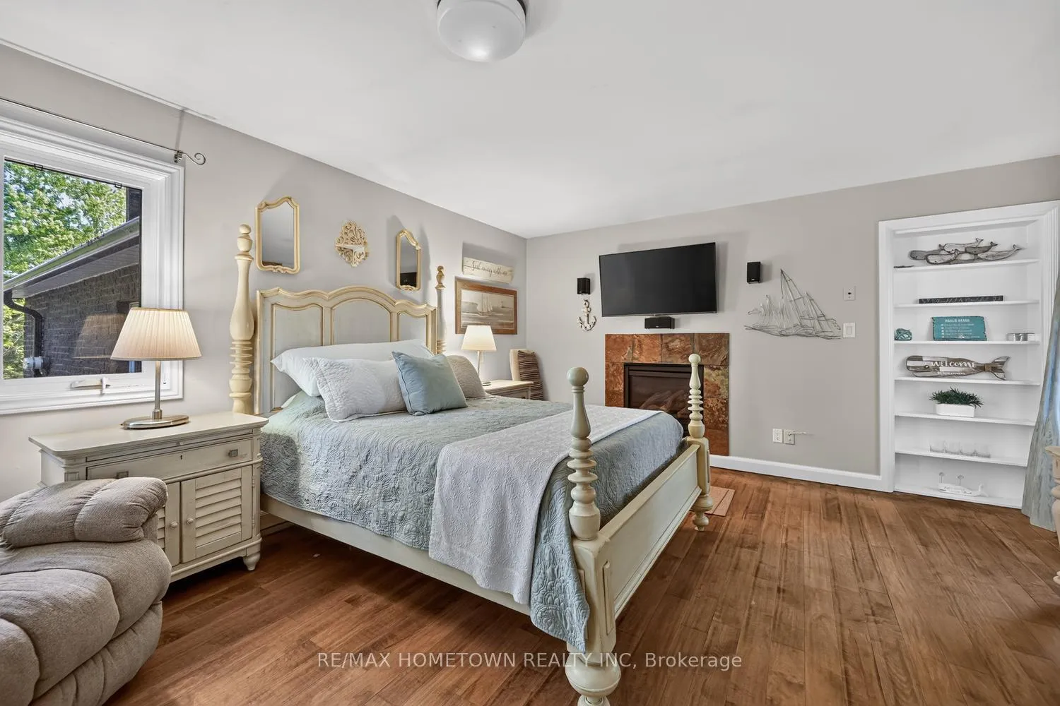 Photo 9 of 23 Pineview Road, Brockville, Brockville — HOMEH