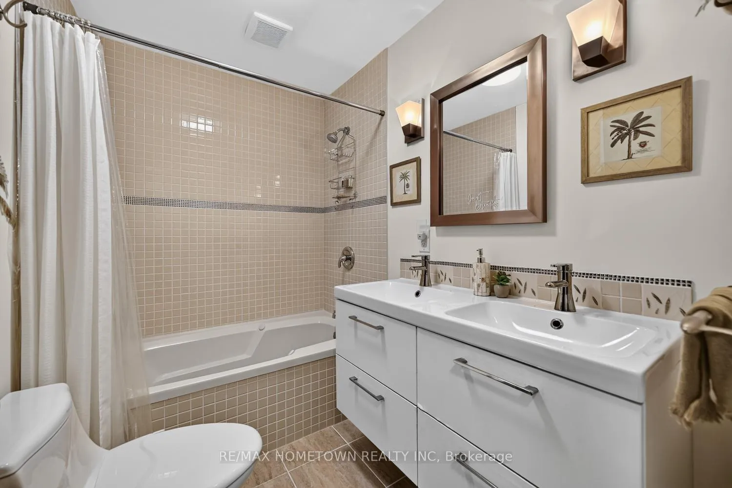 Photo 11 of 23 Pineview Road, Brockville, Brockville — HOMEH