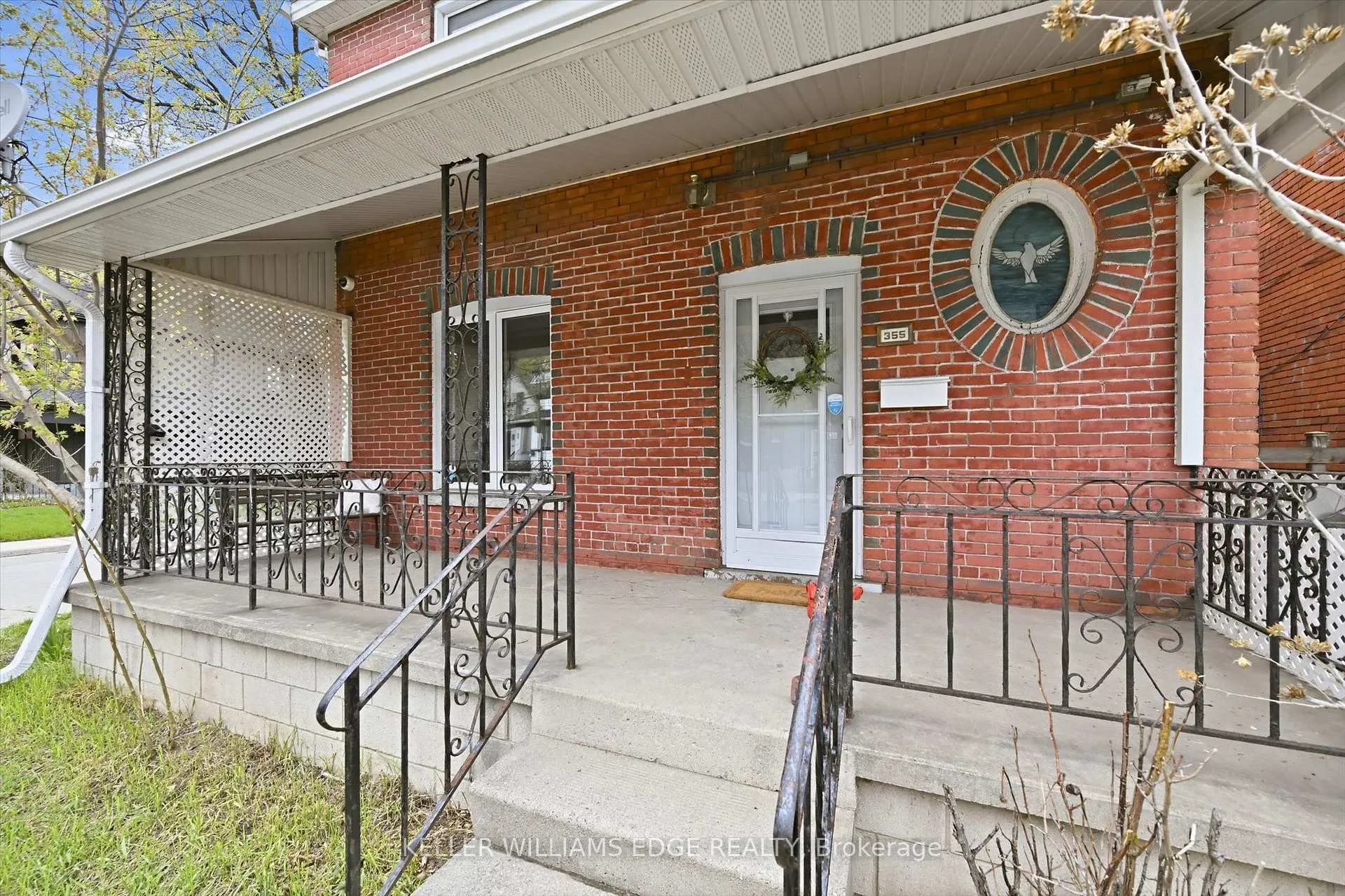 Photo 4 of 355 Cumberland Avenue, Hamilton, Blakeley — HOMEH