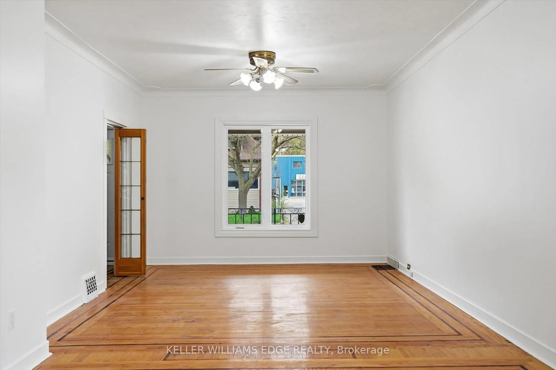 Photo 13 of 355 Cumberland Avenue, Hamilton, Blakeley — HOMEH