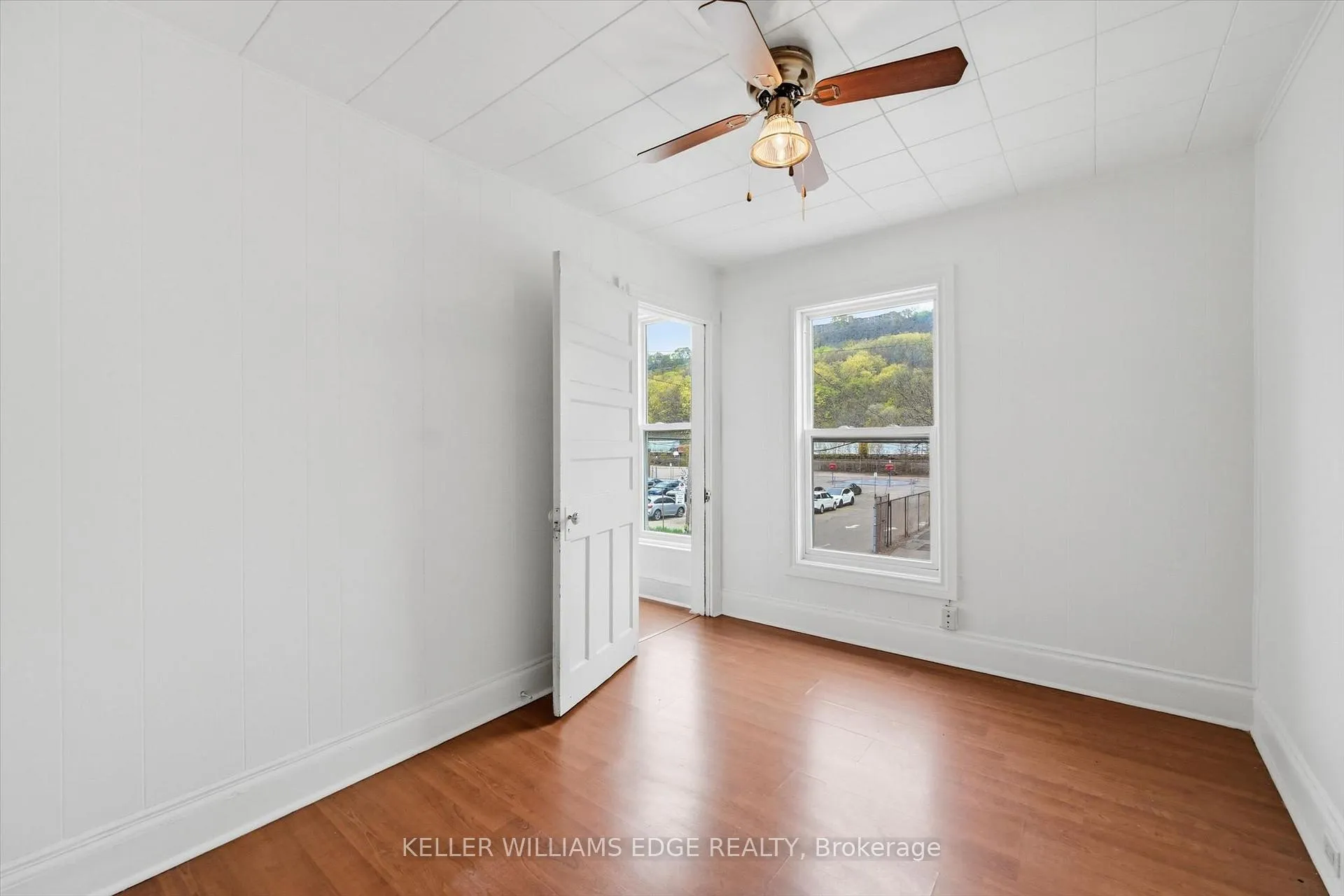 Photo 23 of 355 Cumberland Avenue, Hamilton, Blakeley — HOMEH