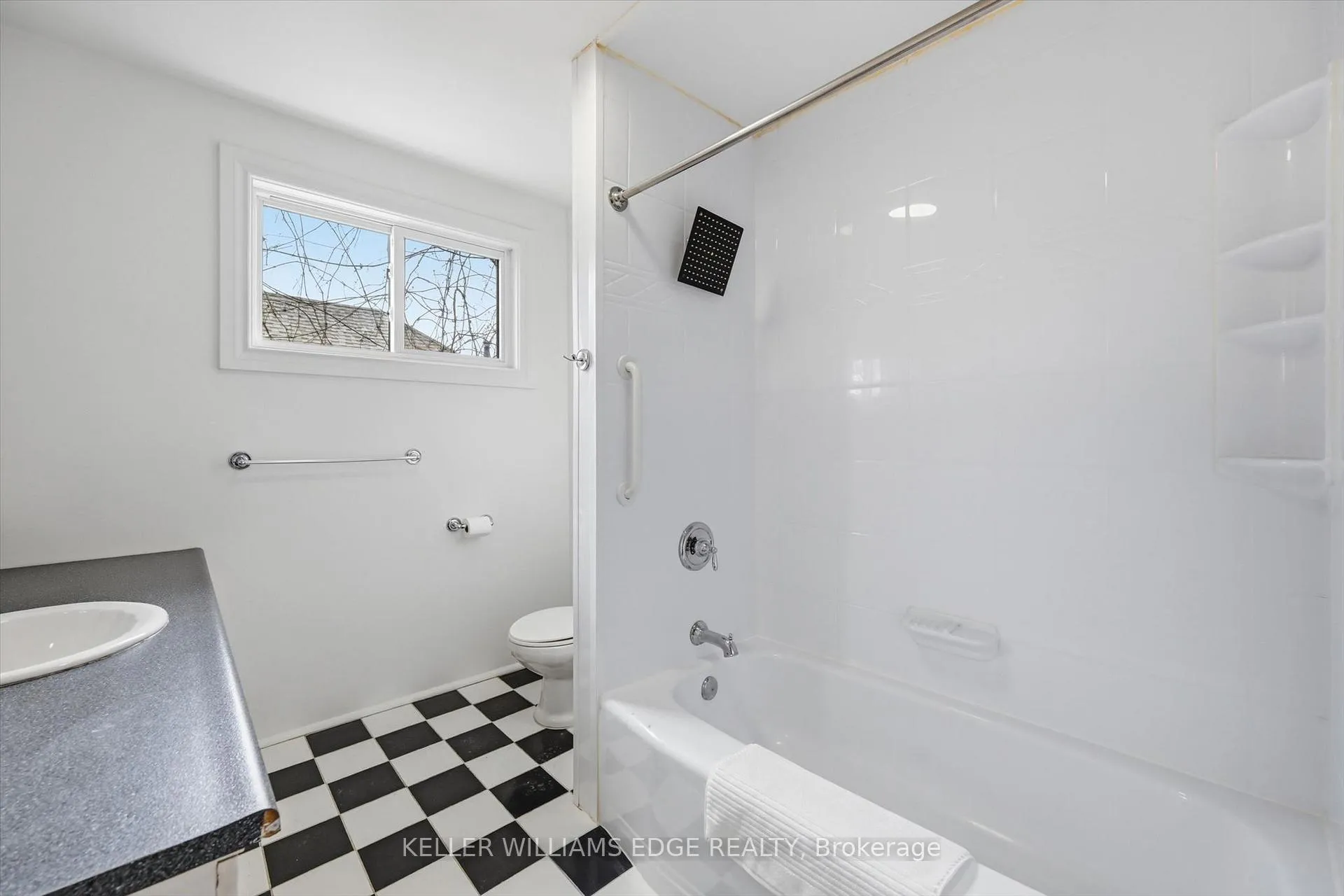 Photo 28 of 355 Cumberland Avenue, Hamilton, Blakeley — HOMEH
