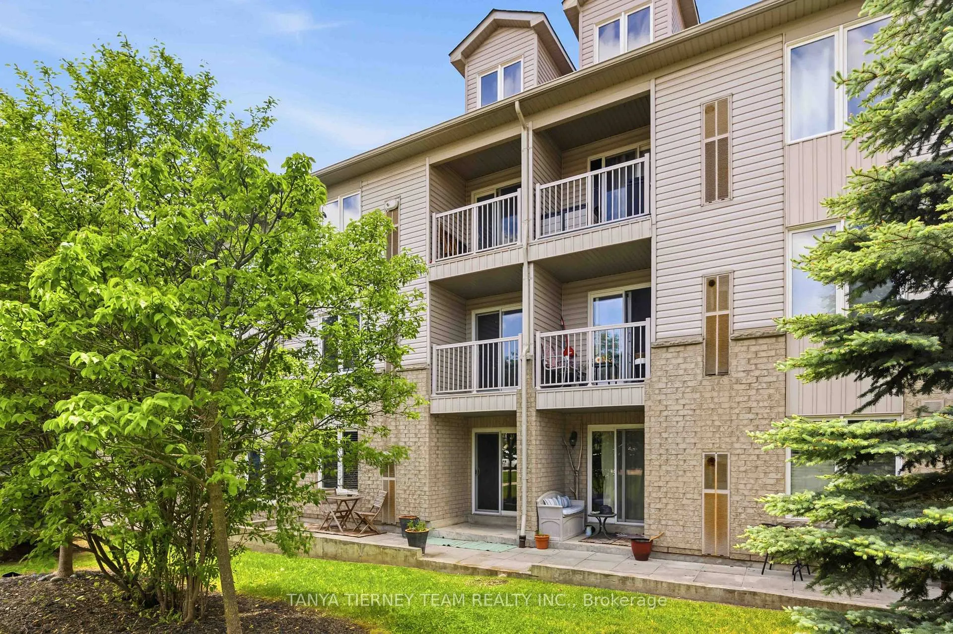Photo 38 of Unit 2, 21 Petra Way, Whitby, Pringle Creek — HOMEH