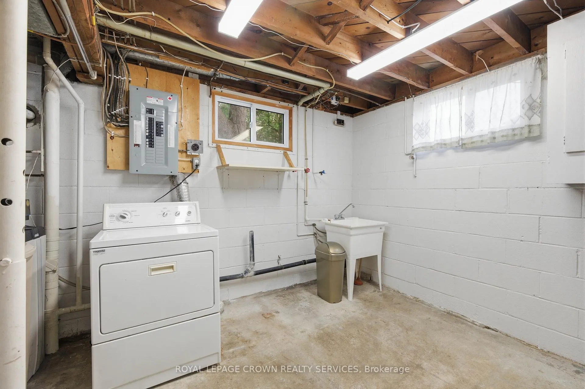 Photo 29 of 19 Taylor Avenue, Cambridge, East Galt — HOMEH