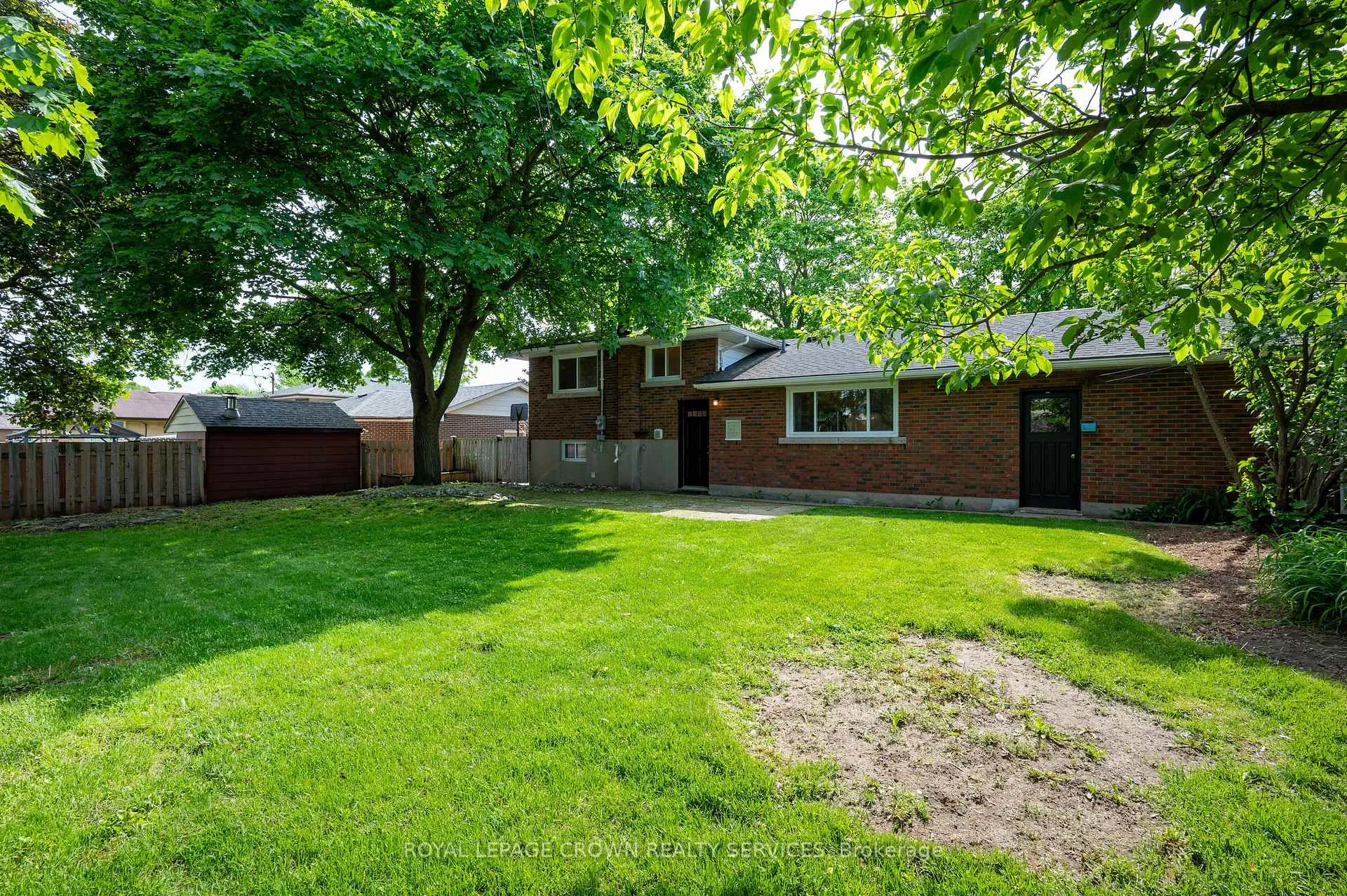 Photo 33 of 19 Taylor Avenue, Cambridge, East Galt — HOMEH