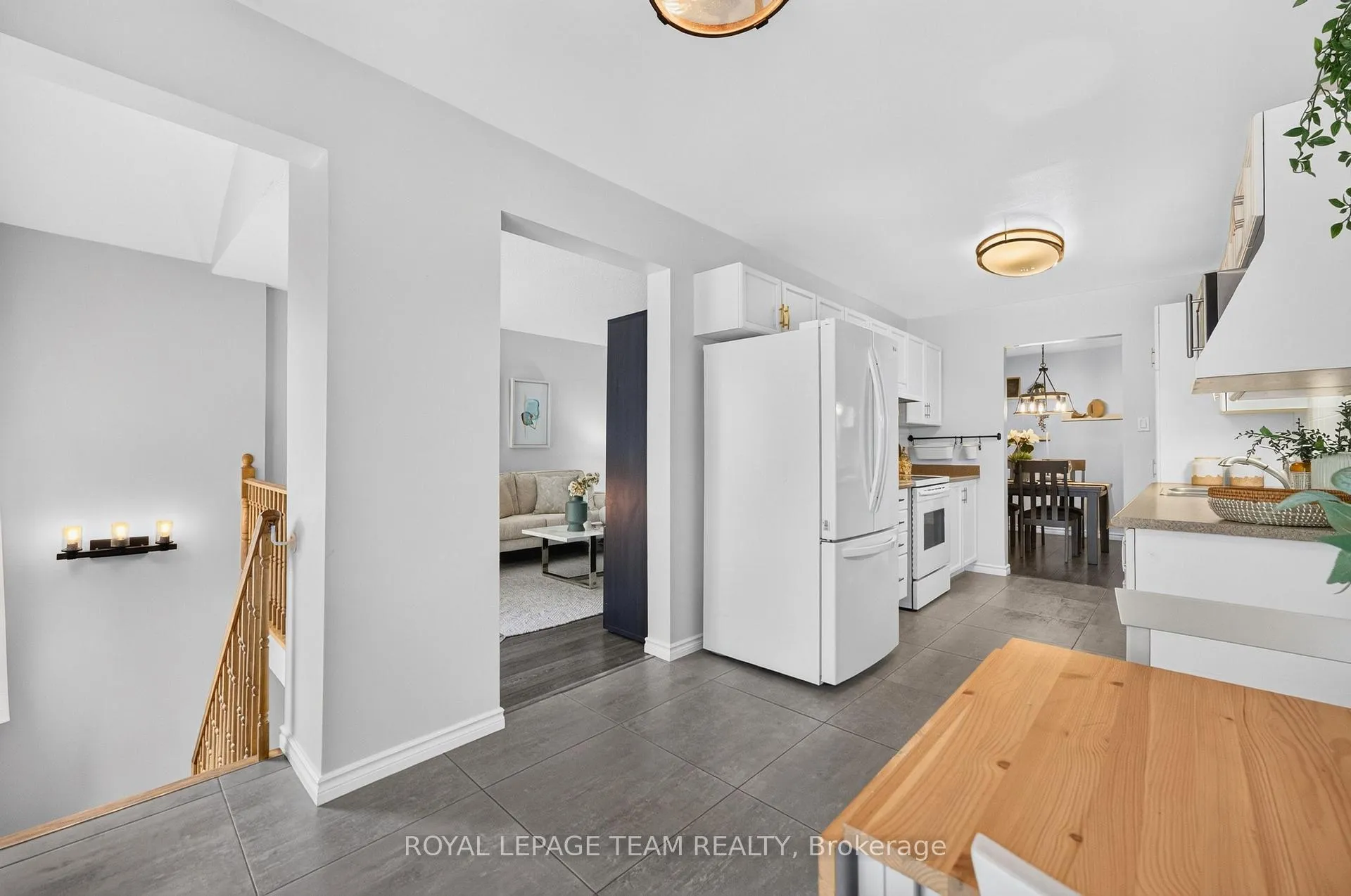 Photo 17 of 121 Cedarock Drive, Ottawa, Kanata - Bridlewood — HOMEH