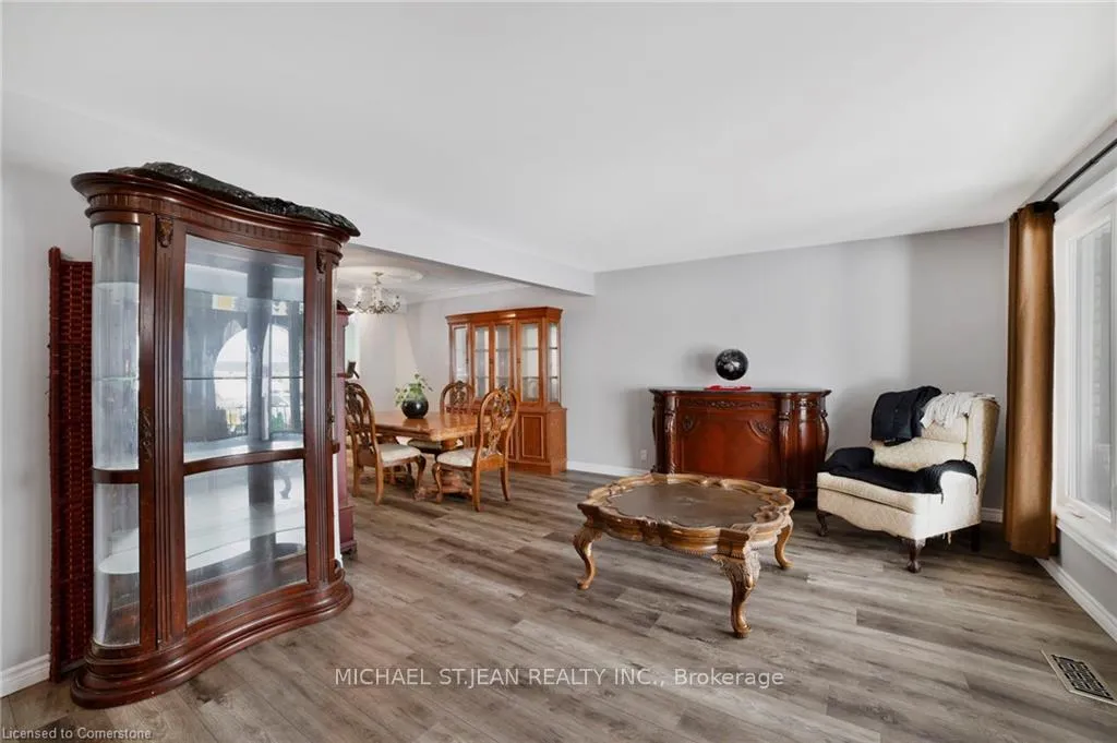 Photo 8 of 965 Highland Road E, Hamilton, Stoney Creek — HOMEH