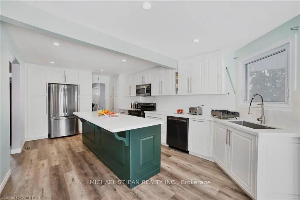 Photo 11 of 965 Highland Road E, Hamilton, Stoney Creek — HOMEH