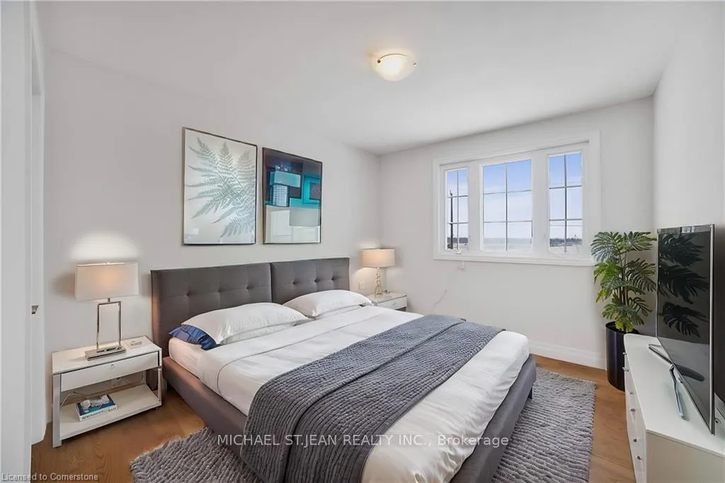 Photo 16 of 965 Highland Road E, Hamilton, Stoney Creek — HOMEH