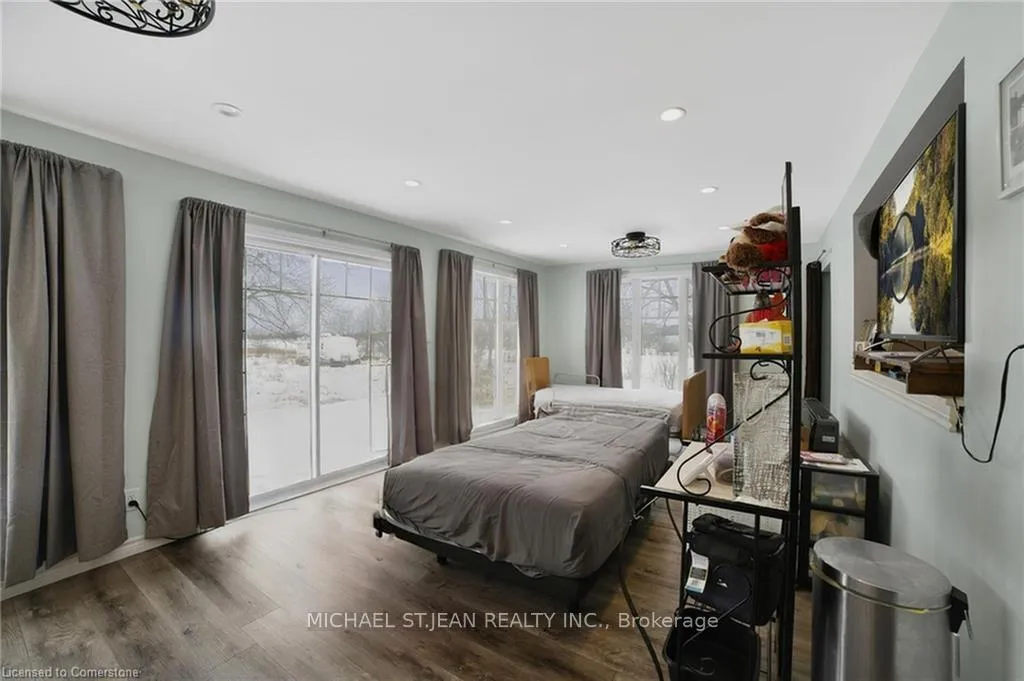 Photo 23 of 965 Highland Road E, Hamilton, Stoney Creek — HOMEH