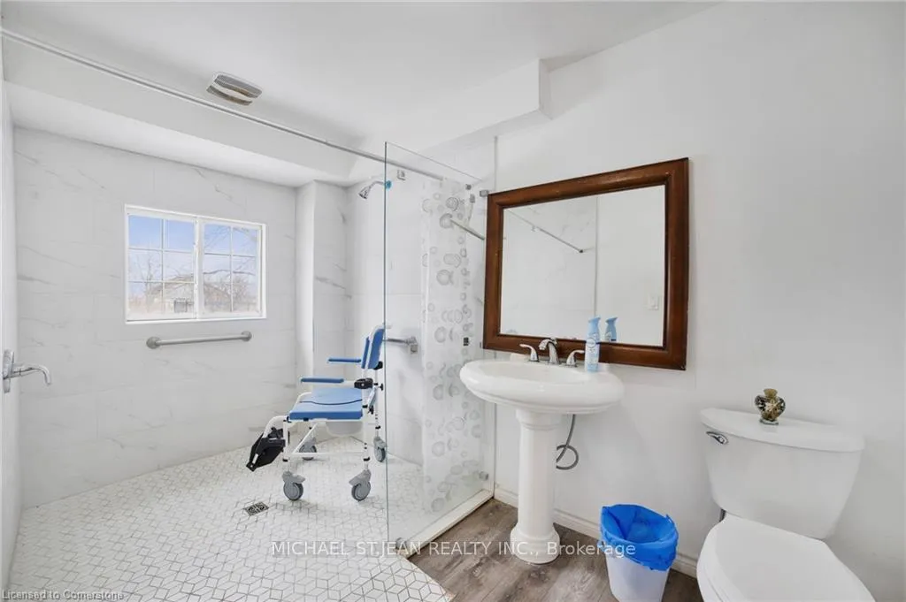 Photo 33 of 965 Highland Road E, Hamilton, Stoney Creek — HOMEH