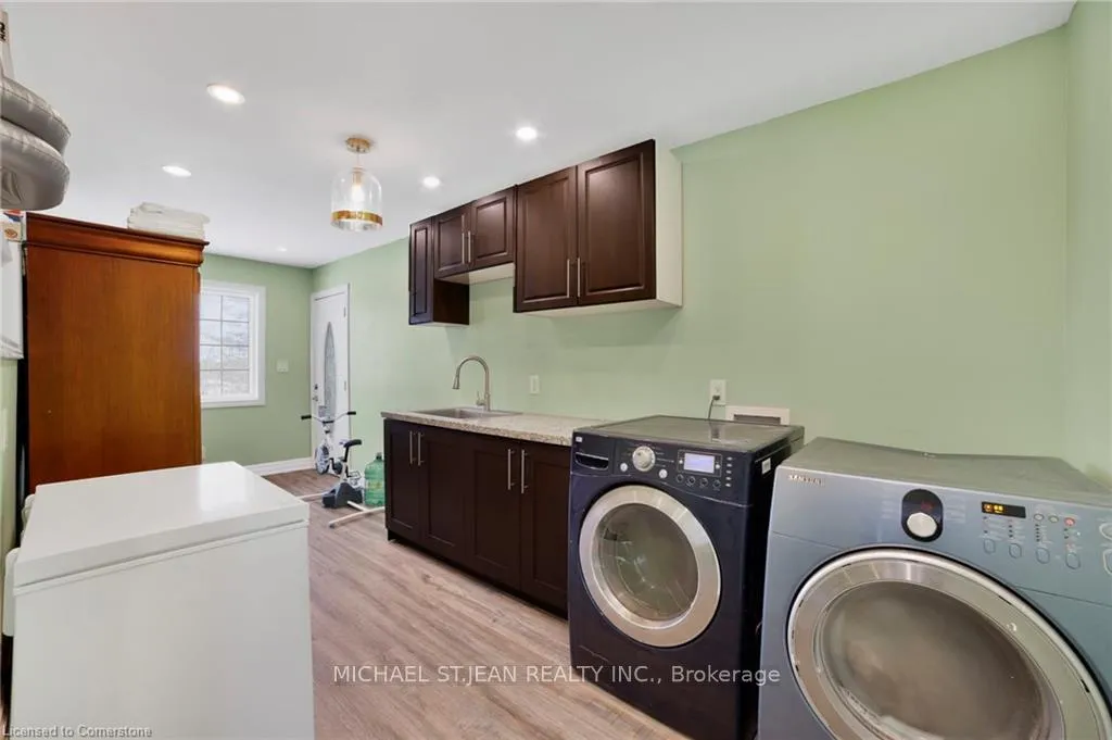 Photo 34 of 965 Highland Road E, Hamilton, Stoney Creek — HOMEH