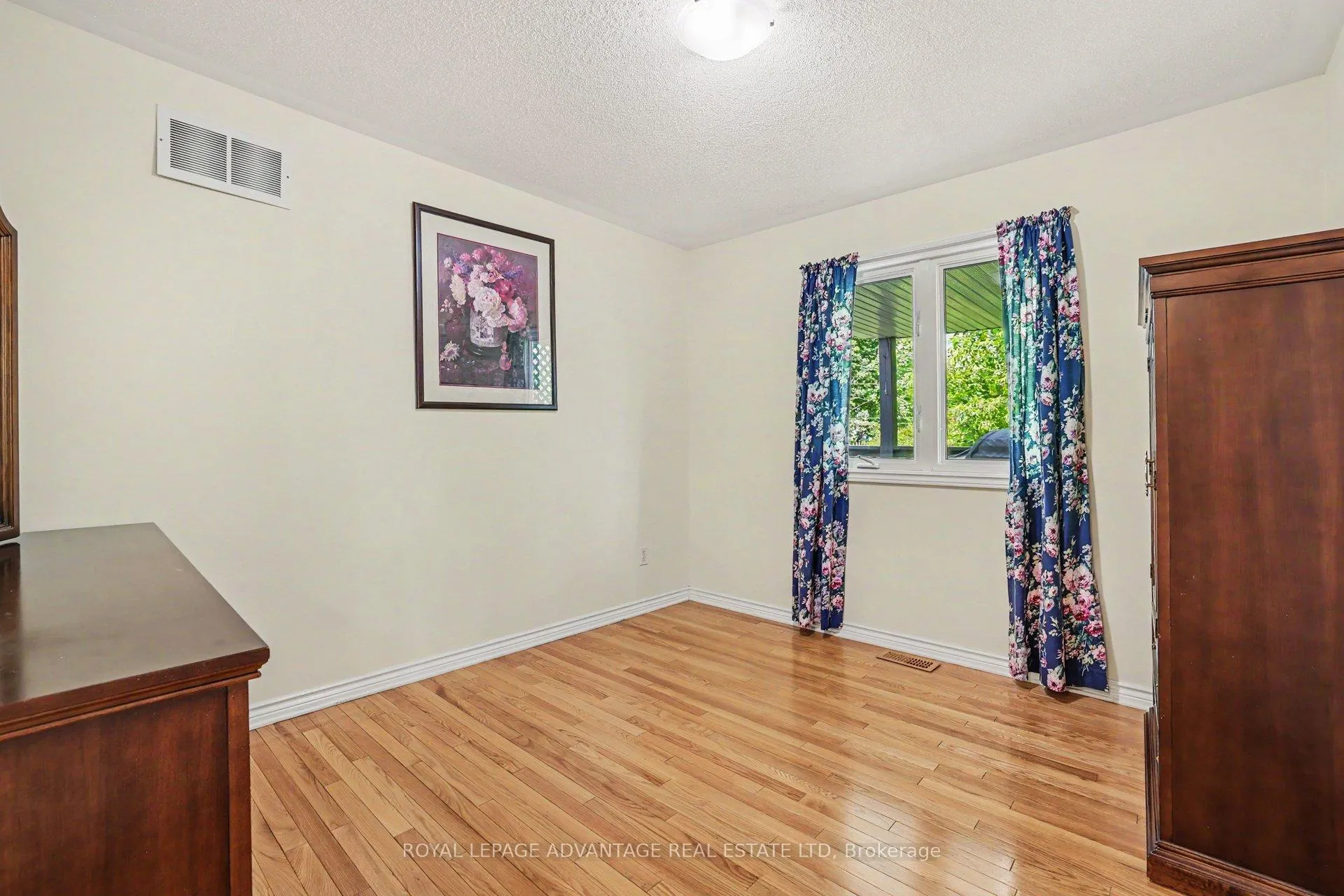 Photo 19 of 21 Haggart Street, Perth, Perth — HOMEH
