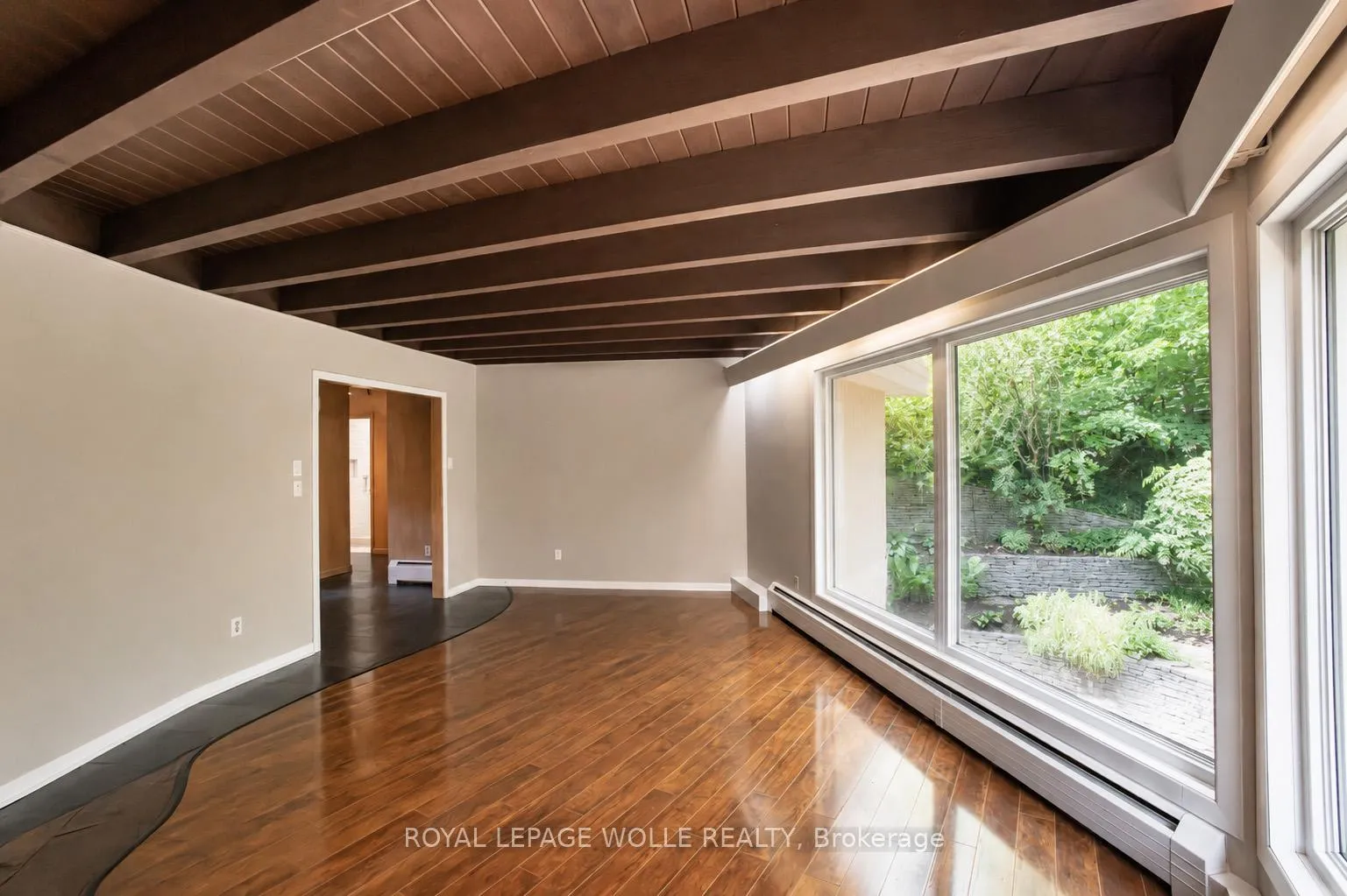 Photo 10 of 294 Algonquin Drive, Waterloo, Beechwood — HOMEH