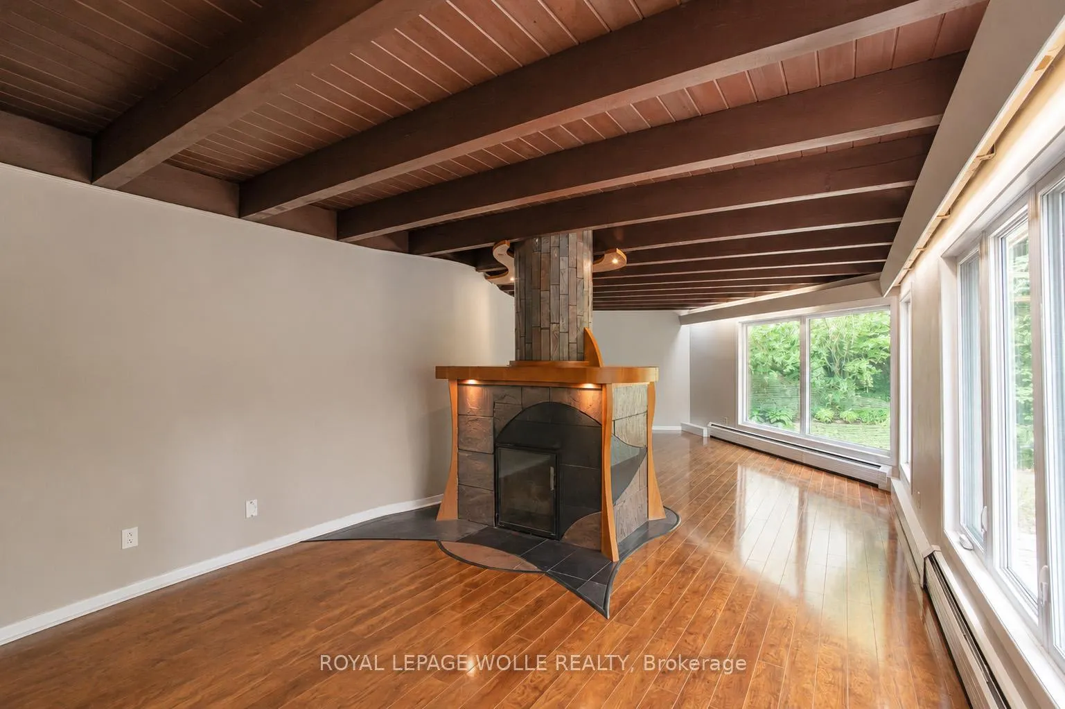Photo 12 of 294 Algonquin Drive, Waterloo, Beechwood — HOMEH