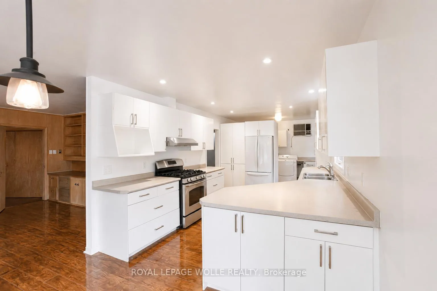 Photo 16 of 294 Algonquin Drive, Waterloo, Beechwood — HOMEH