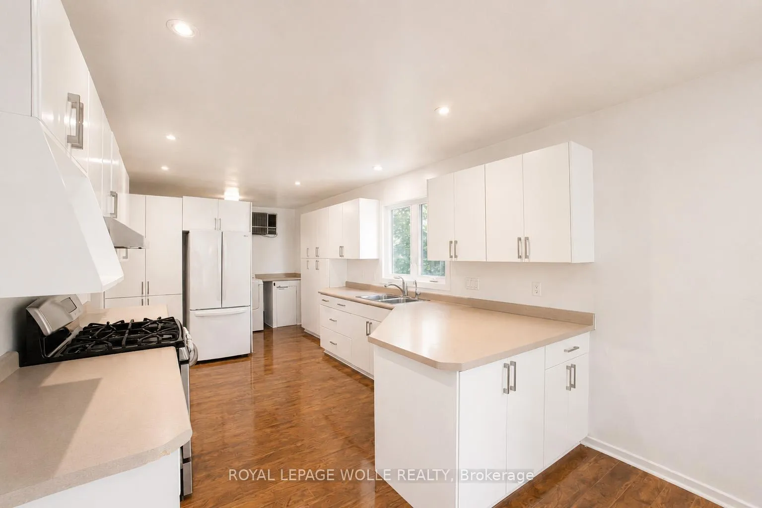 Photo 17 of 294 Algonquin Drive, Waterloo, Beechwood — HOMEH