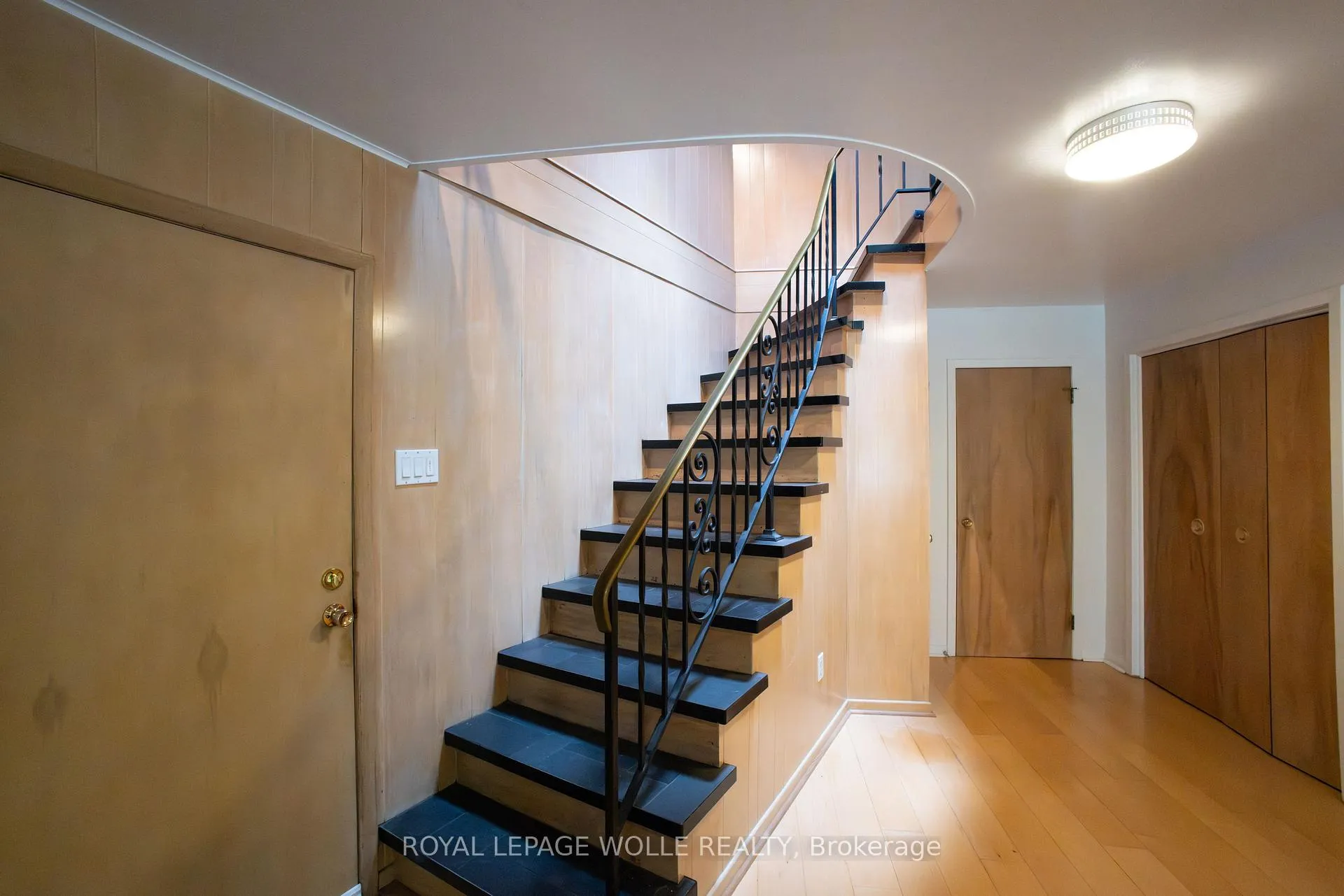Photo 24 of 294 Algonquin Drive, Waterloo, Beechwood — HOMEH