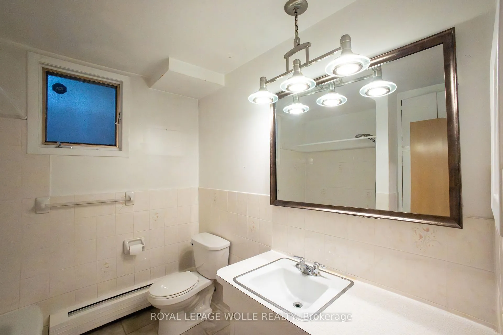 Photo 37 of 294 Algonquin Drive, Waterloo, Beechwood — HOMEH