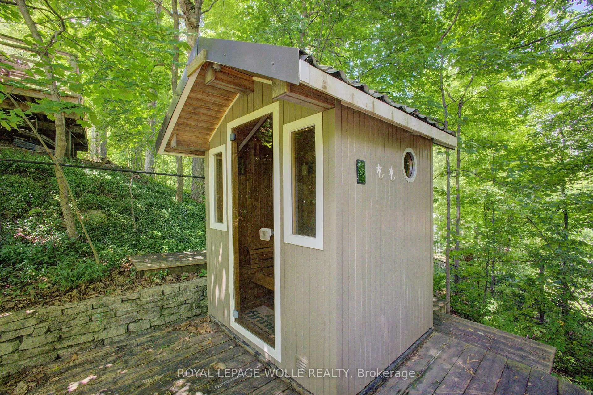 Photo 42 of 294 Algonquin Drive, Waterloo, Beechwood — HOMEH