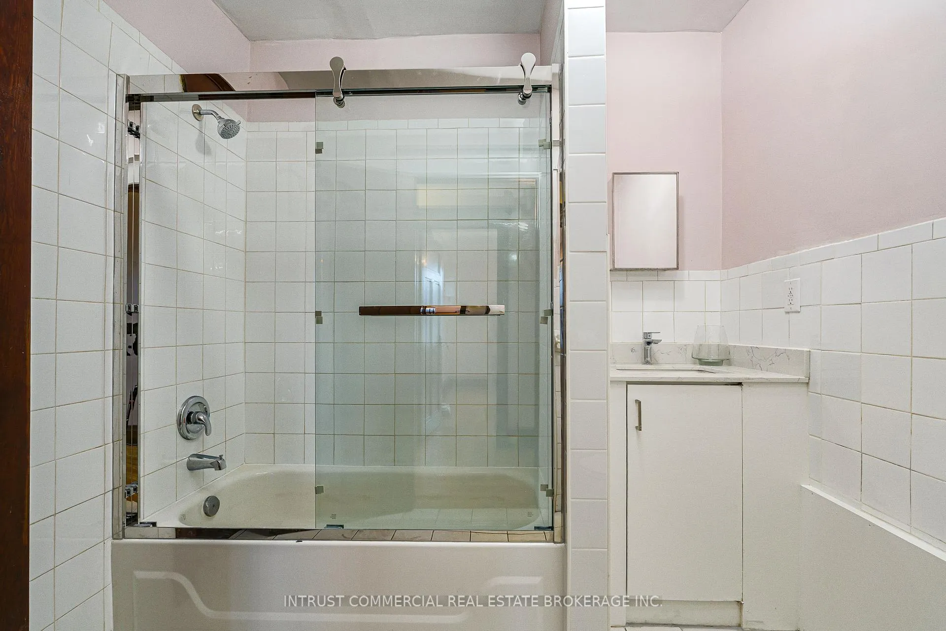 Photo 8 of Unit 2, 1852 Danforth Avenue, Toronto, Danforth — HOMEH