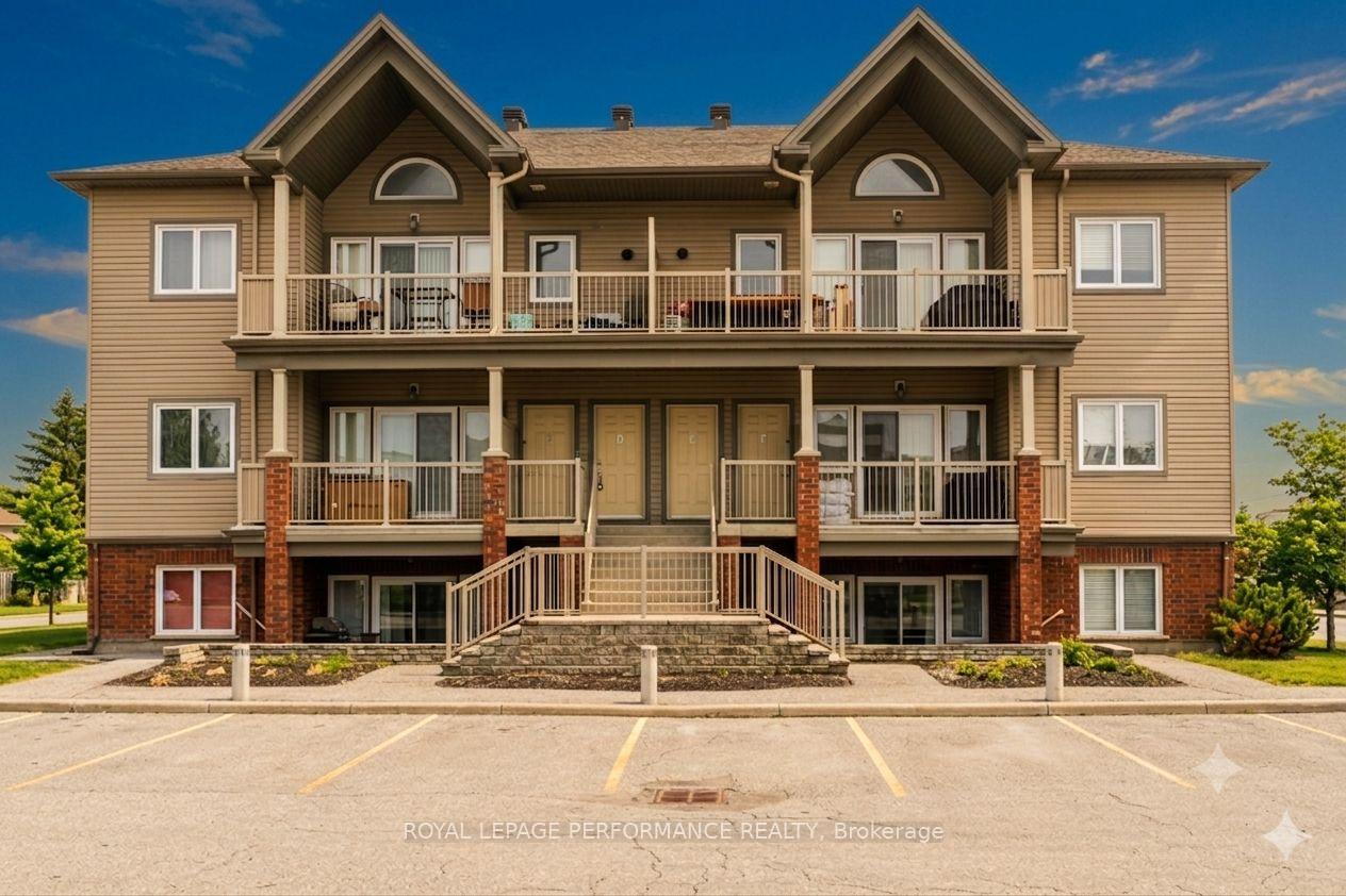 Front of Unit B, 135 Harthill Way